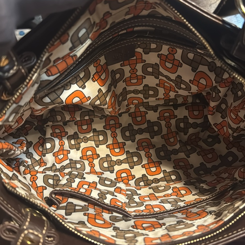 Gucci Purse - closet clean out - Picture 7 of 9
